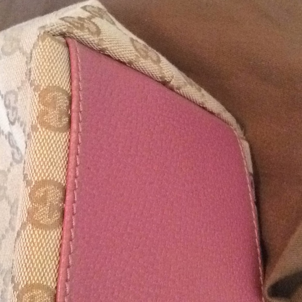 Authentic Gucci Bag - Picture 7 of 8
